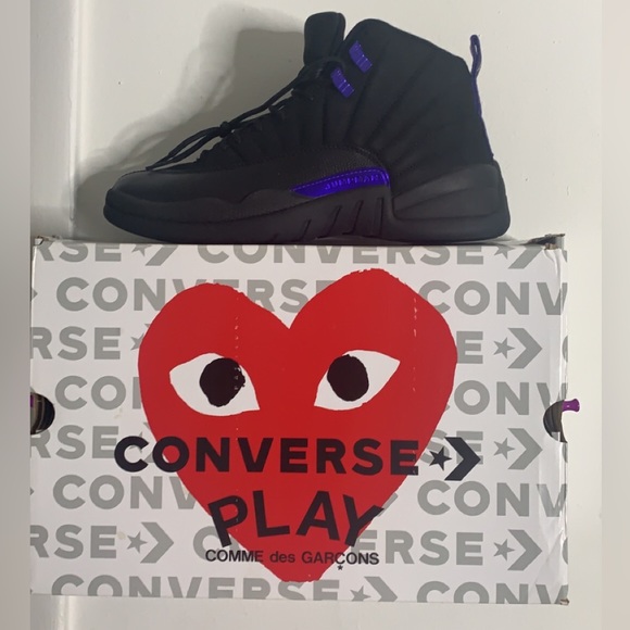 Jordan 13’s MIDNIGHT BLACK AND METALLIC PURPLE SIZE 9.5s MEN - Picture 1 of 4